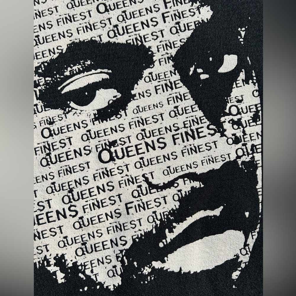 *VINTAGE* NAS “QUEENS FINEST” - Hanes 100% cotton sweatshirt - Size: Large